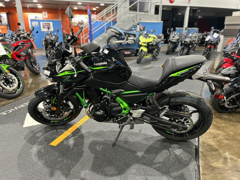 New 2025 Kawasaki Z650 ABS Image 12
