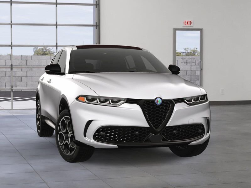 New 2025 Alfa Romeo Tonale AwdImage 29