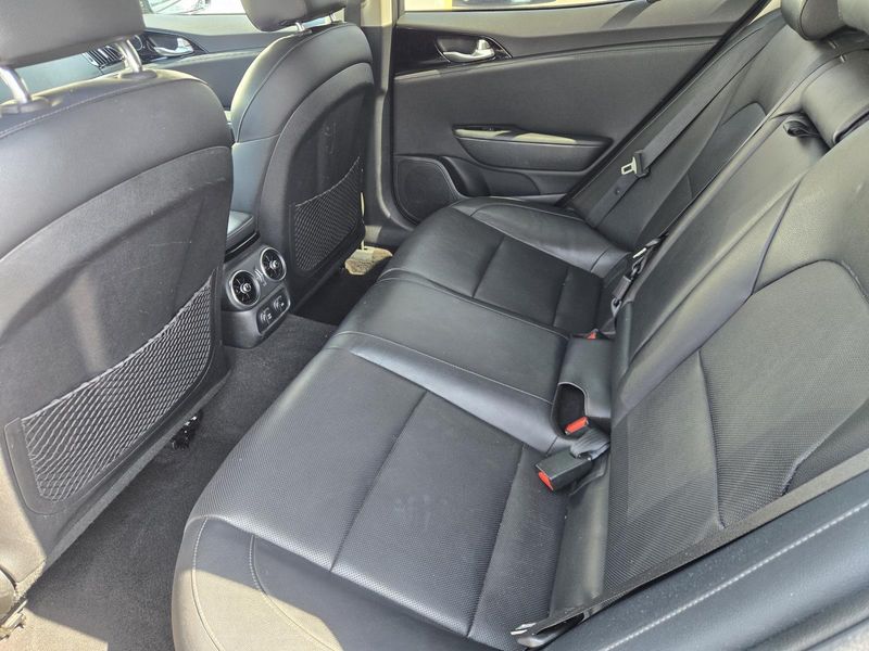 Used 2019 Kia Stinger Base RWD