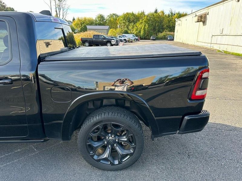 2022 Ram 1500 Limited photo 15