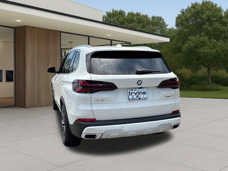 New 2026 BMW X5 sDrive40iImage 11