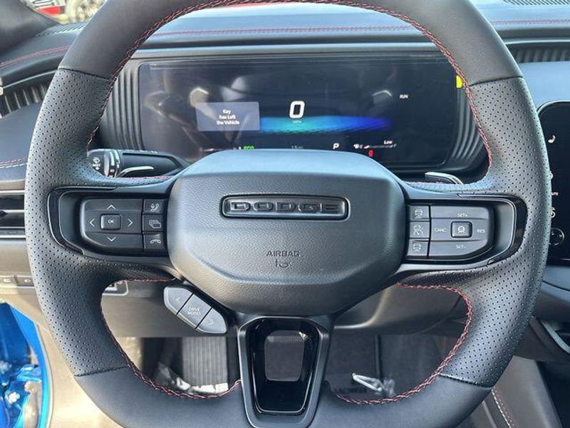 New 2026 Dodge Charger Scat Pack 2-door AwdImage 17