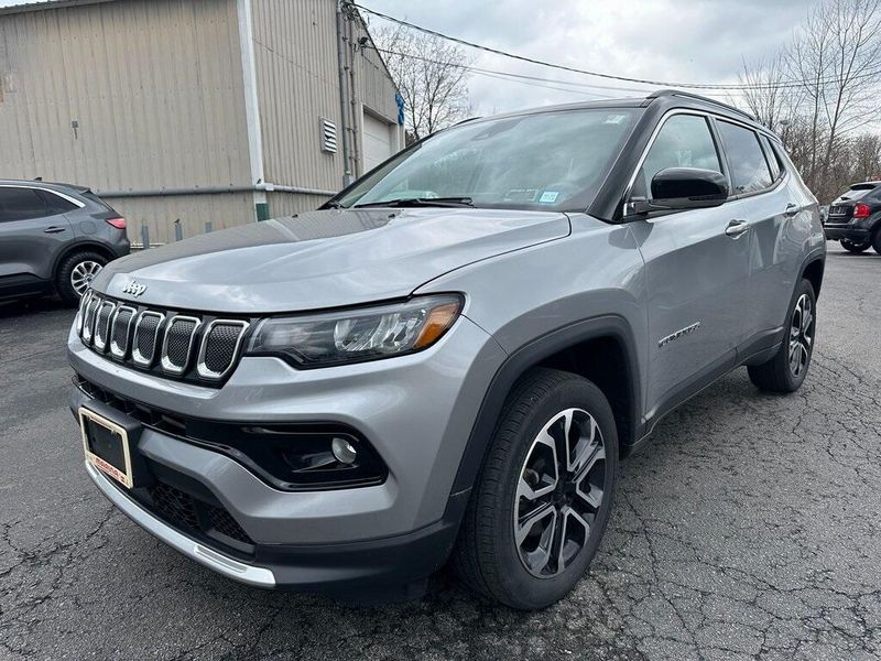 2022 Jeep Compass LimitedImage 10