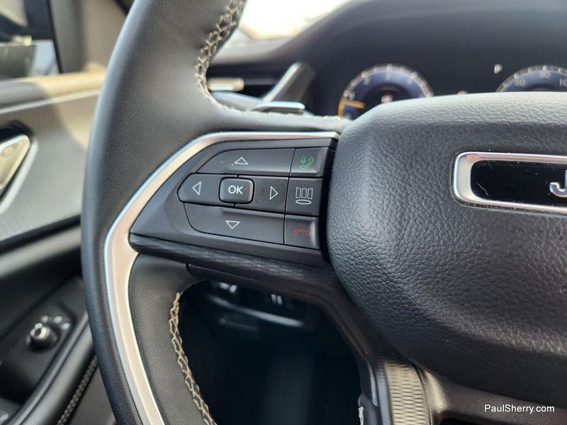 Used 2024 Jeep Grand Cherokee L Altitude