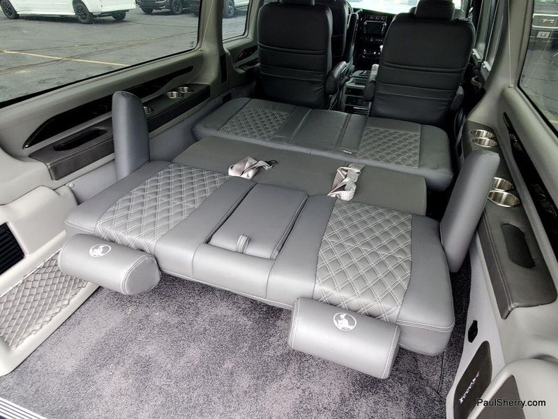 2022 GMC Savana Cargo Image 17