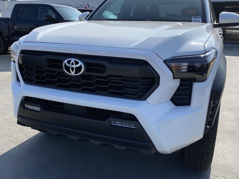 2024 Toyota Tacoma TRD Off RoadImage 7