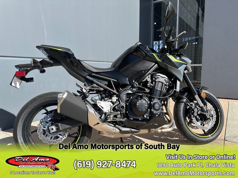 2024 Kawasaki ZR900FRFNL-BK1  in a METALLIC SPARK BLACK/METALLIC MATTE DARK GRAY exterior color. Del Amo Motorsports of South Bay (619) 547-1937 delamomotorsports.com 