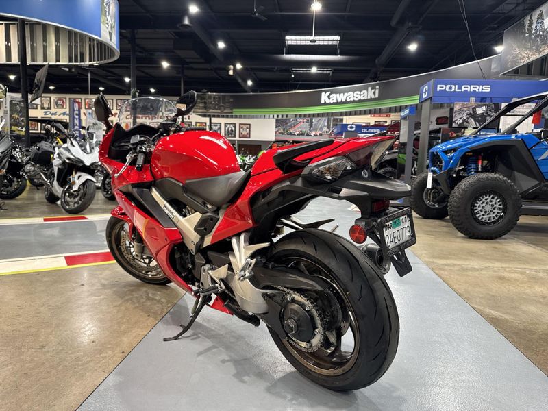 Used 2015 Honda INTERCEPTOR DELUXE Image 14