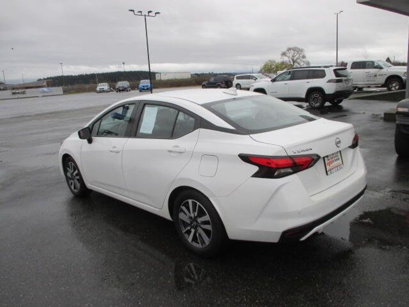 Used 2023 Nissan Versa SVImage 12