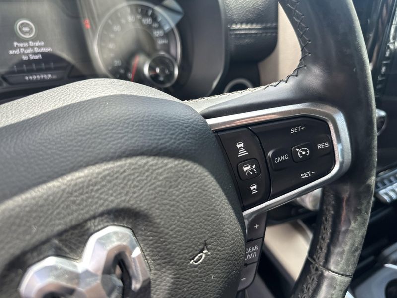 2019 RAM 1500 LaramieImage 25