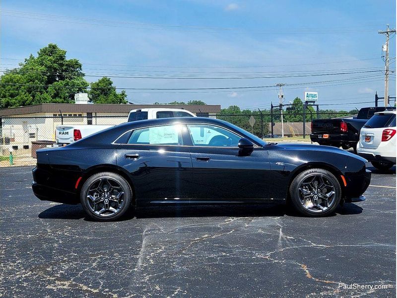 New 2026 Dodge Charger R/T Plus 4-door Awd