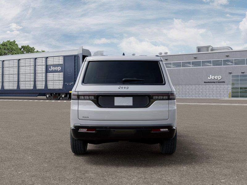 2026 Jeep Grand Wagoneer 4x4Image 7