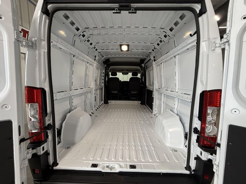 New 2026 RAM Promaster 2500 Tradesman Cargo Van High Roof 159