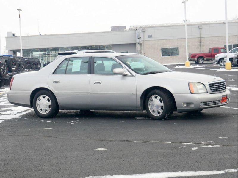 2005 Cadillac DeVille Image 7