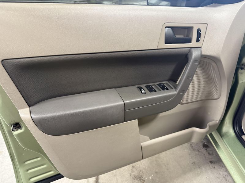 Used 2008 Ford Focus Image 17
