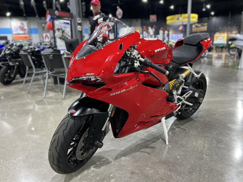 Used 2018 Ducati PANIGALE 959 Image 15
