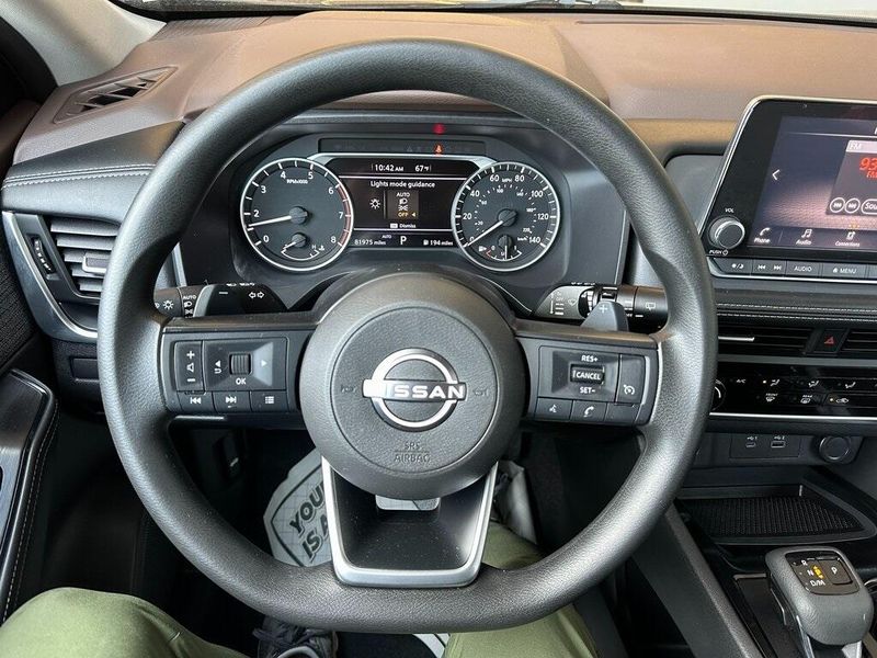 2022 Nissan Rogue SImage 2