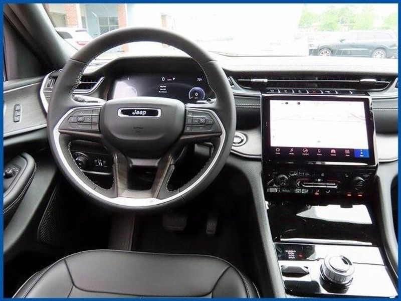 2025 Jeep Grand Cherokee LimitedImage 12