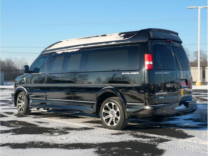 2018 GMC Savana 2500 Image 11