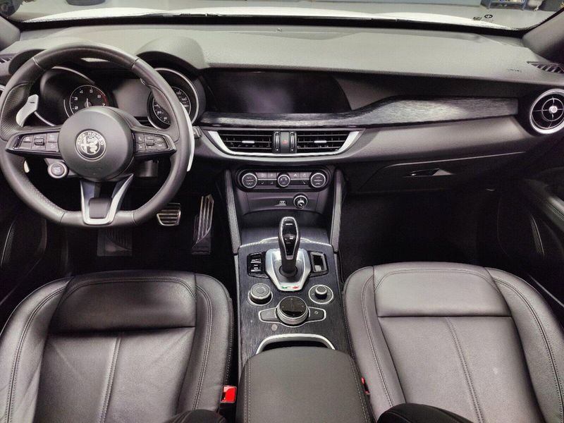 2022 Alfa Romeo Stelvio Sprint AWD w/Sunroof & NavImage 20