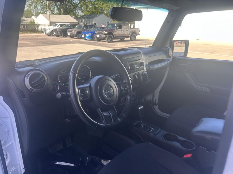 2017 Jeep Wrangler Unlimited SportImage 12