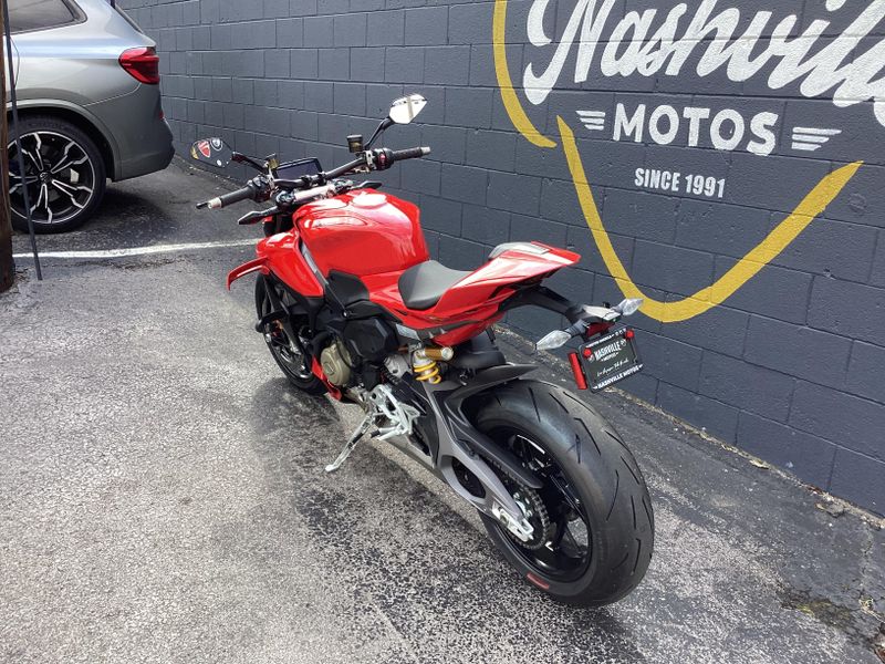 New 2027 Ducati STREETFIGHTER V4 