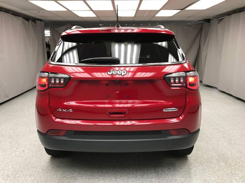 Used 2017 Jeep New Compass LatitudeImage 11