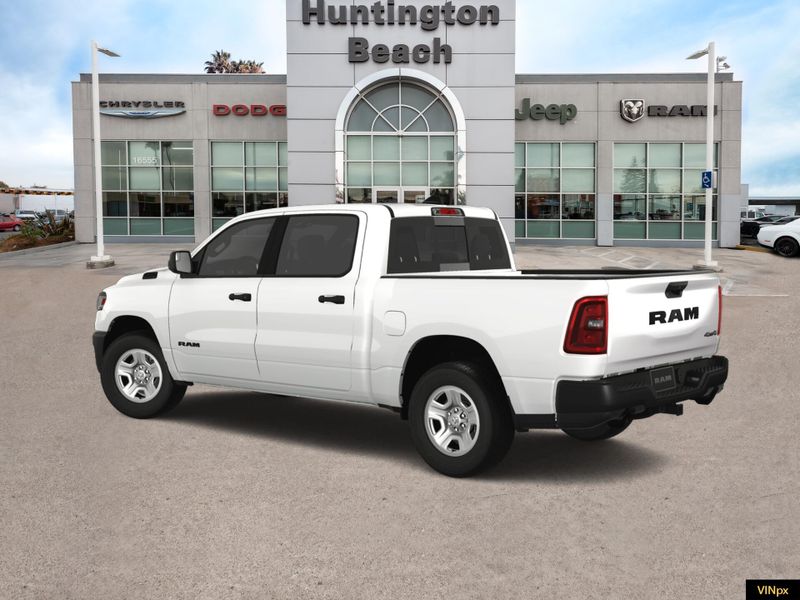 2025 RAM 1500 Tradesman Crew Cab 4x4Image 4