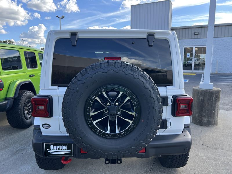 New 2025 Jeep Wrangler 4-door Rubicon XImage 9