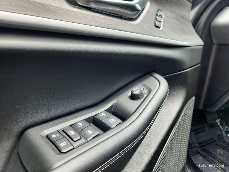 2025 Jeep Grand Cherokee L Limited 4x4Image 26