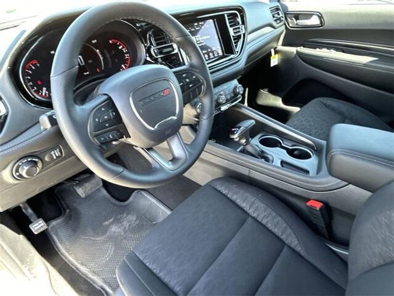 2024 Dodge Durango SXT RwdImage 16