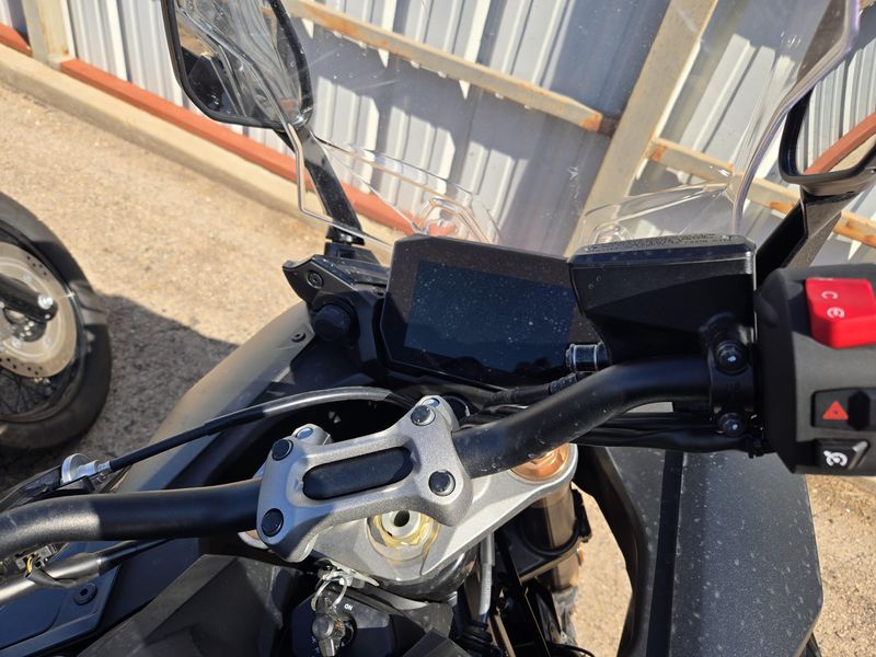 USED 2024 SUZUKI GSXS1000GT CA Image 10