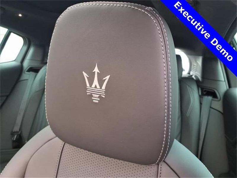 New 2025 Maserati Grecale ModenaImage 16