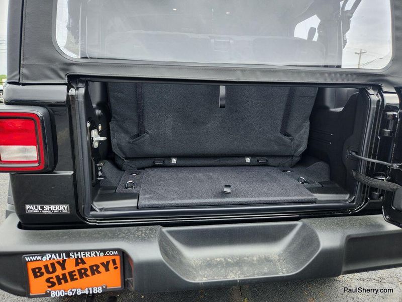 2025 Jeep Wrangler 2-door SportImage 18