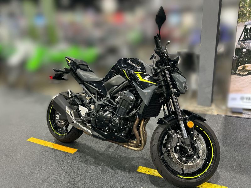 Used 2024 Kawasaki Z900 ABS Image 10
