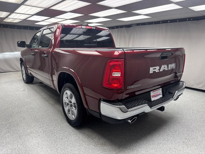 2025 RAM 1500 Big Horn Crew Cab 4x4 5