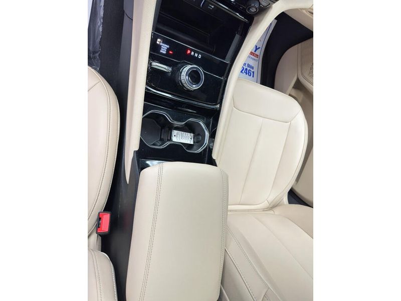 Used 2023 Jeep Grand Cherokee LimitedImage 11