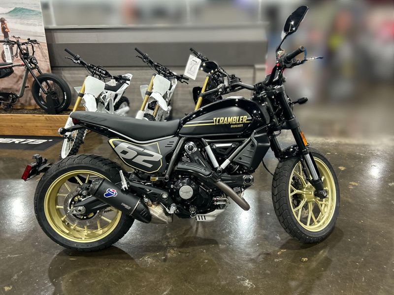 New 2026 Ducati SCRAMBLER 800 FULL THROTTLE Image 13
