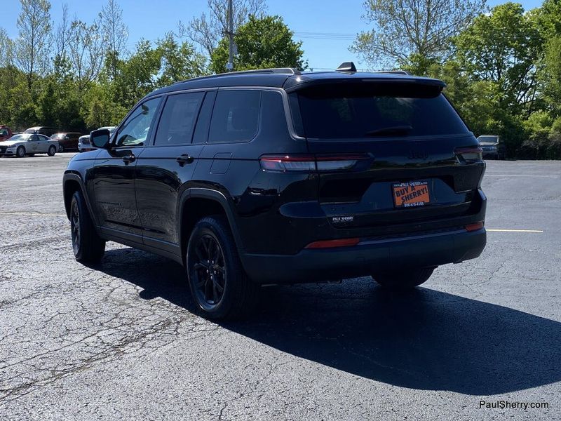 New 2026 Jeep Grand Cherokee L Laredo Altitude 4x4