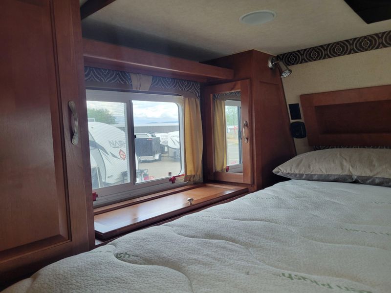 Used 2017 NORTHWOOD ARCTIC FOX 865 Image 17