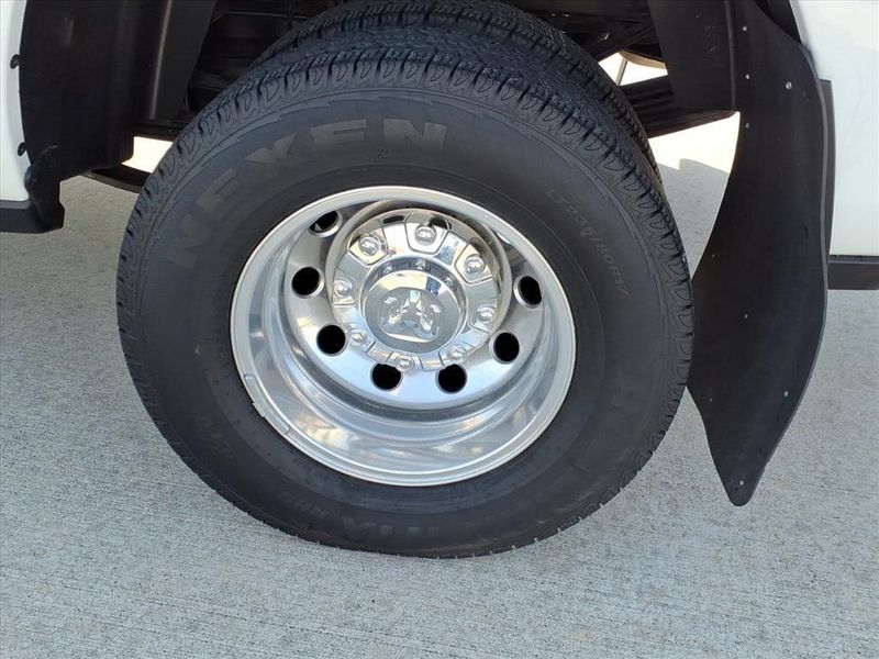 Used 2024 RAM 3500 LaramieImage 12