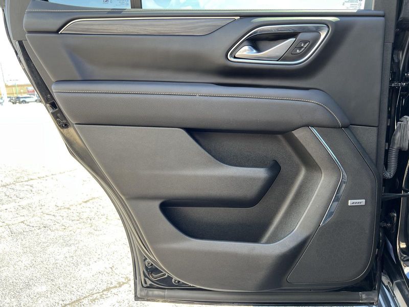 2023 Gmc Yukon SLT photo 15