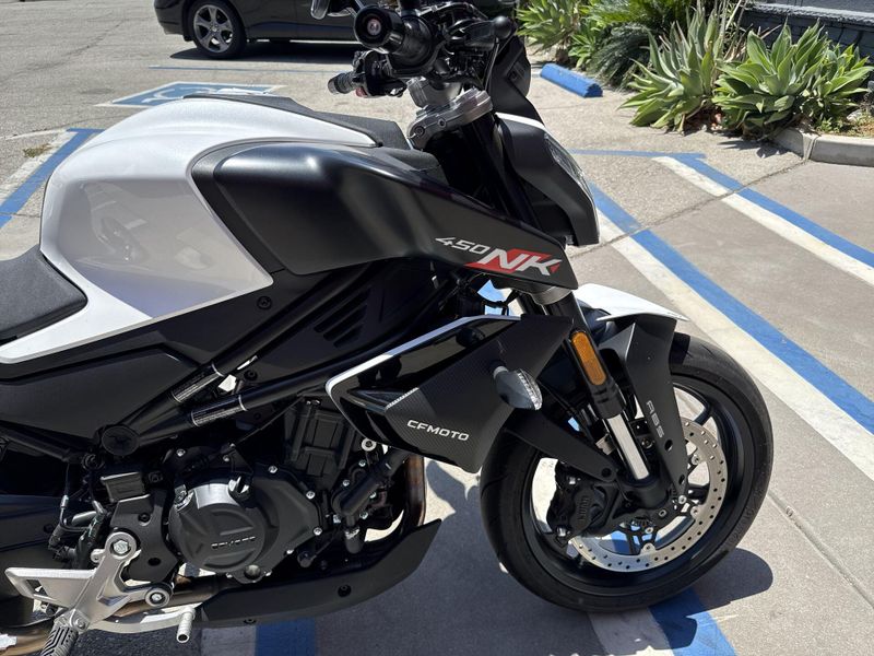 Used 2025 CFMOTO 450NK CF400-7US Image 13
