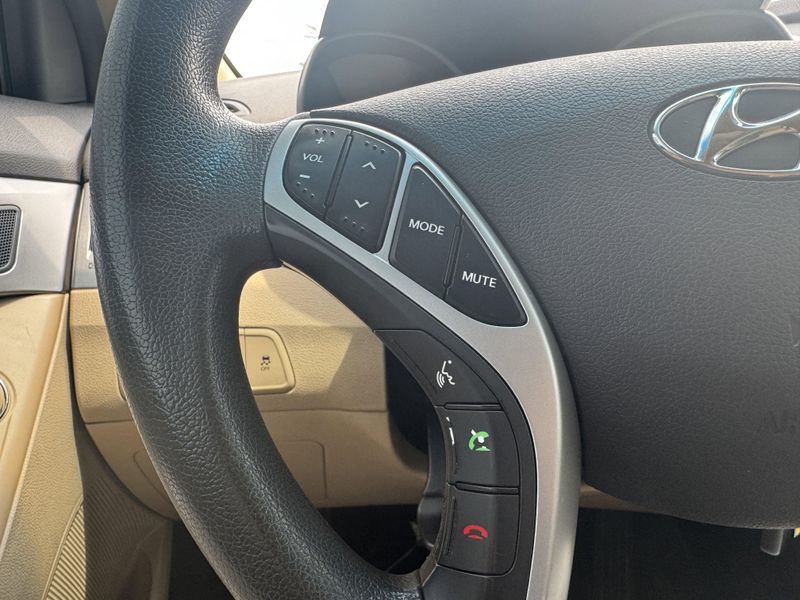 Used 2011 Hyundai Elantra GLS PZEVImage 14