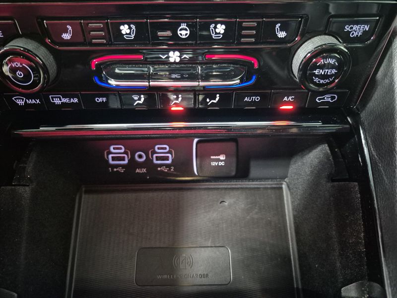 Used 2022 Jeep Grand Cherokee L LimitedImage 36