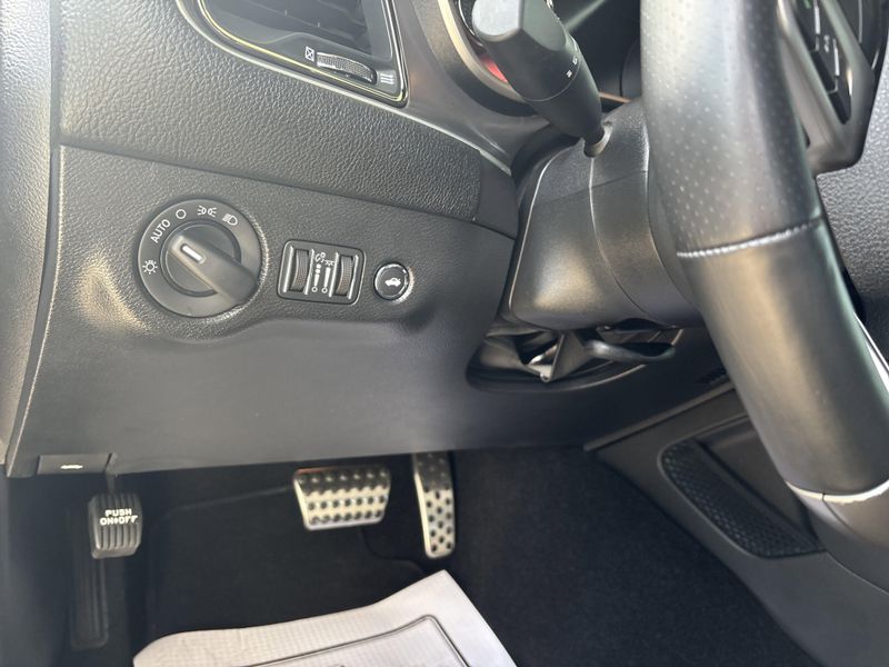 Used 2021 Dodge Challenger SRT HellcatImage 18