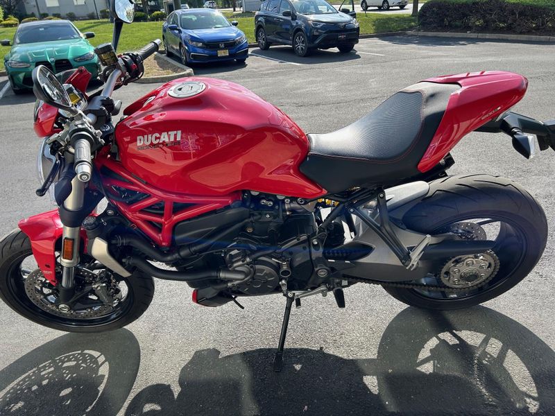 2017 Ducati Monster 1200 MonsterImage 2