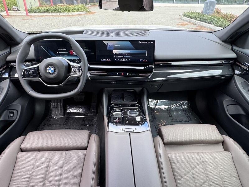2024 BMW 5 Series 530iImage 28
