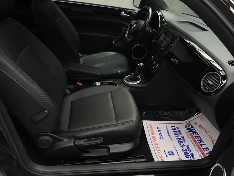 Used 2015 Volkswagen Beetle 1.8T w/SunImage 14