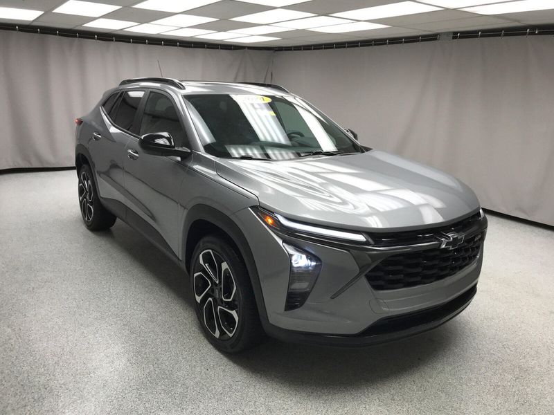 Used 2024 Chevrolet Trax 2RSImage 24